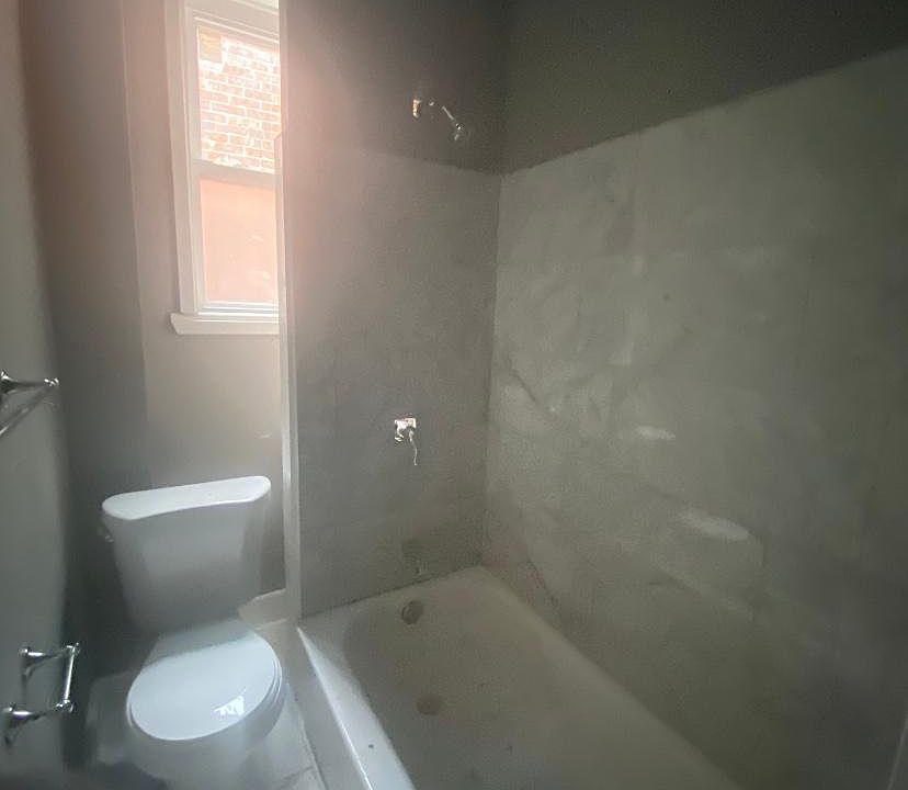 2nd image of 7022 Woodland Ave #2