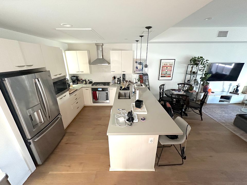 1st image of 4829 Craner Ave