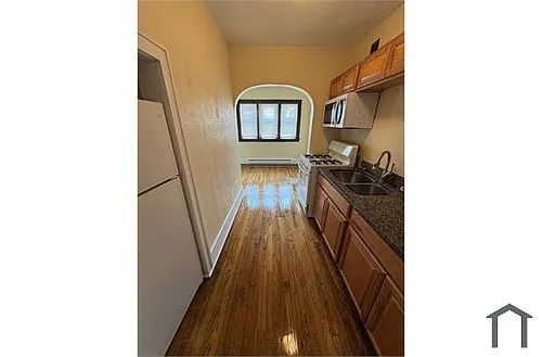 222 N 5th St #301 Photo 1