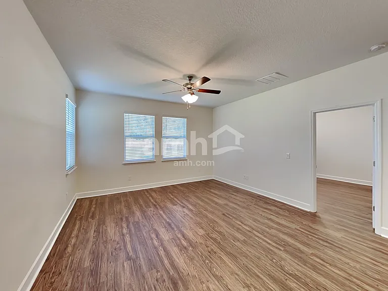 2463 Ixora Ct — Photo 8