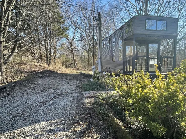 307 County Road 890, Etowah, TN 37331