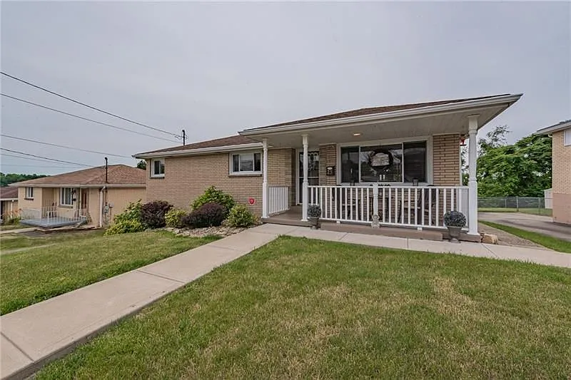 25 Jackson Dr photo 1