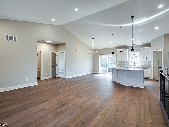 3rd image of 13969 N Highview Dr