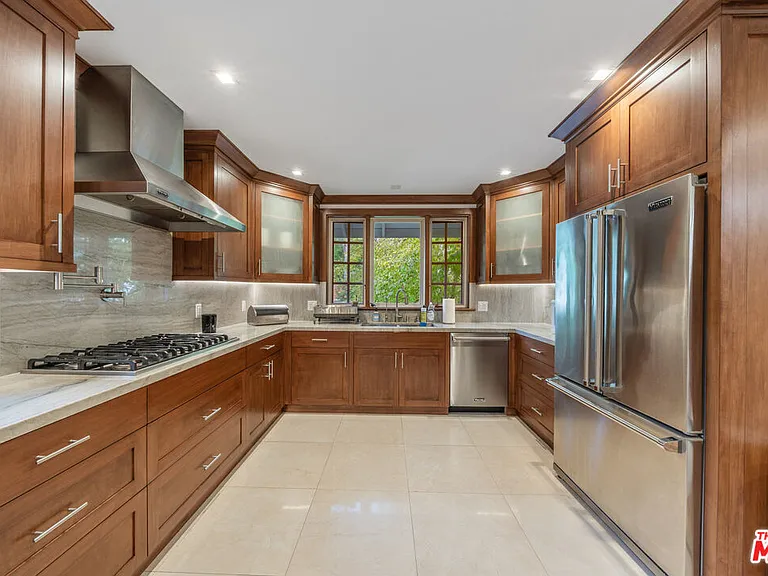 3771 Longview Valley Rd — Photo 37