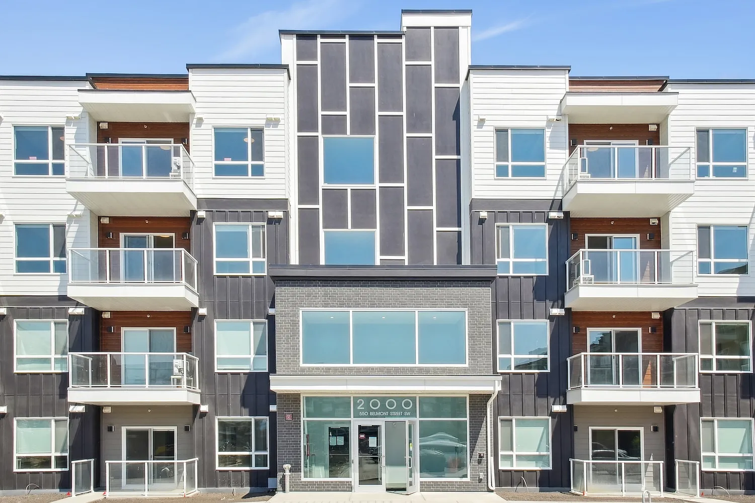 2307, 550 Belmont Street SW (CP082) — Photo 1