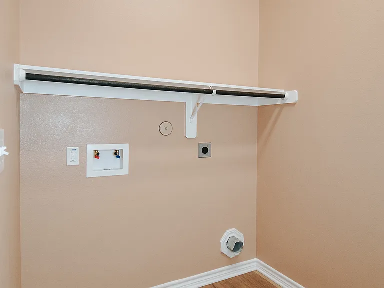 3406 Gayle St — Photo 5