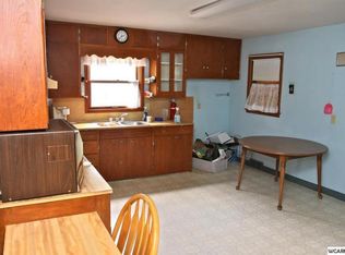 207 3rd St, Prinsburg, MN 56281