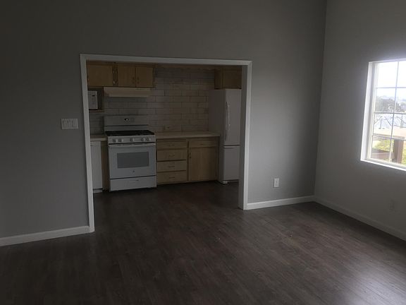 5th image of 431 Chenery St