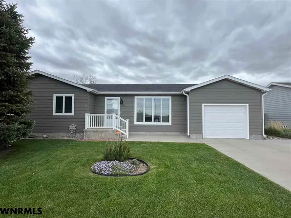 315 Shadow Ln, Gering, NE 69341