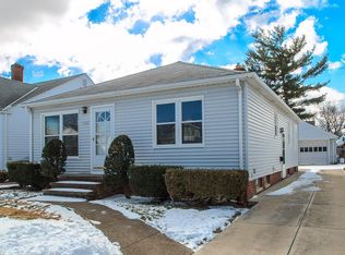 7711 Renwood Dr, Parma, OH 44129
