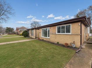 5829 Madison St, Morton Grove, IL 60053