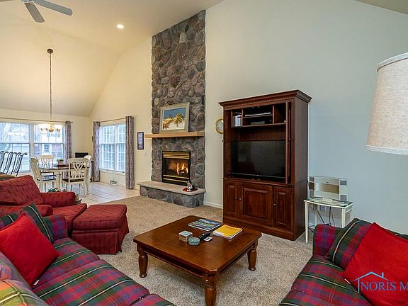 4th image of 2429 Manchester Dr