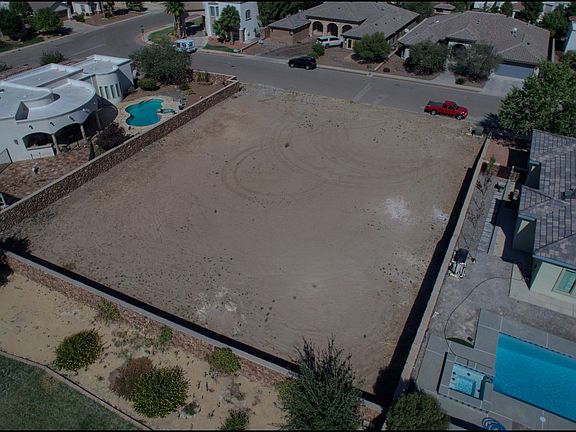 4th image of 6123 Via De Los Arboles