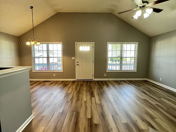 5th image of 3444 Foxrun Ln