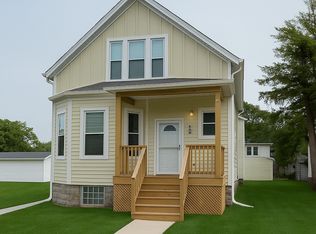 7825 S Saint Lawrence Ave, Chicago, IL 60619