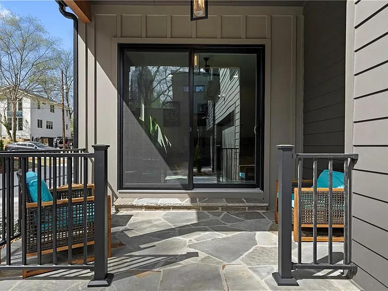 1231 Holly St NW — Photo 11