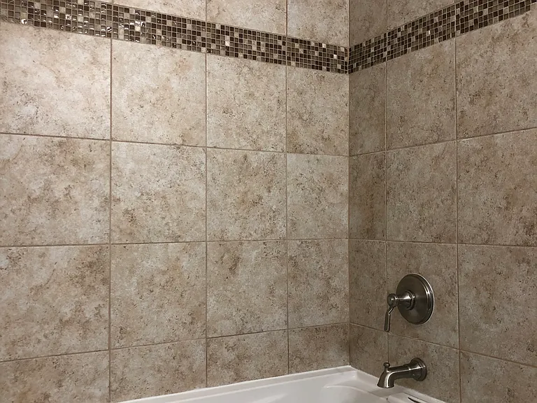 1050 W Beaver Creek Blvd #B — Photo 6