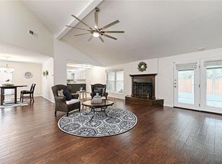 2714 Raintree Dr, Carrollton, TX 75006