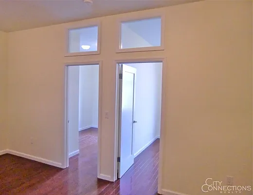 Rented by City Connections Realty | media 4