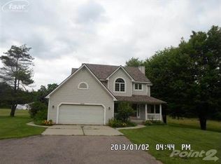 12501 Foley Rd, Fenton, MI 48430