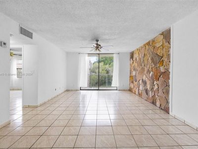 8405 NW 8th St APT 310, Miami, FL, 33126