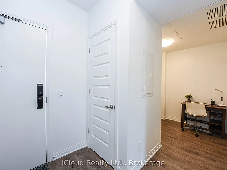 95 Dundas St W #4 — Photo 40