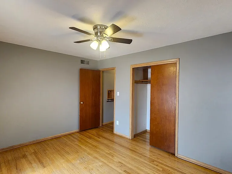 209 W Coe Dr — Photo 23