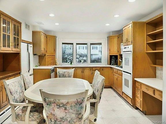 5th image of 3 Carlton Road