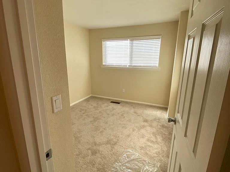 3916 Pheasant Dr — Photo 14