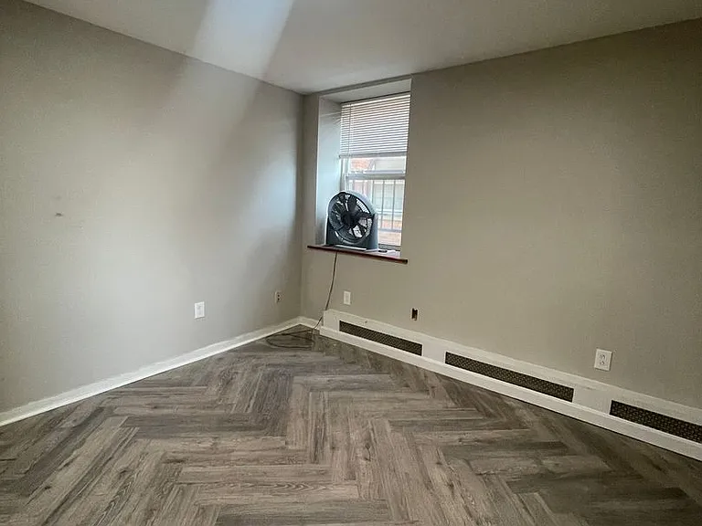 742 N. Negley Ave — Photo 3