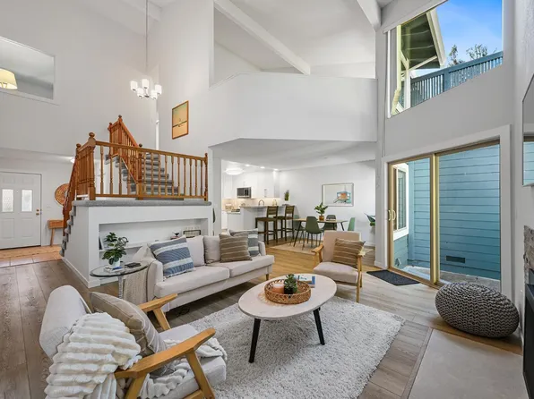 2302 Marylyn Circle, Petaluma, CA 94954