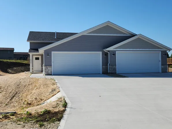 5981-5983 Hanson Ct, Burlington, WI 53105