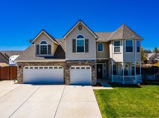 2166 Pleasant Way, Hanford, CA 93230