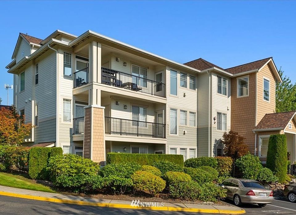 2nd level balcony unit