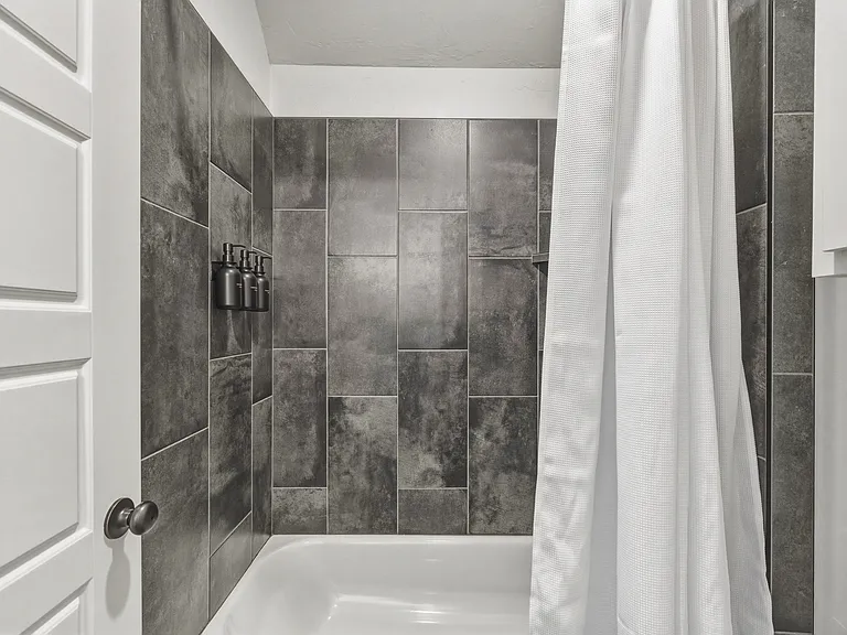 18433 Austin Pl — Photo 34