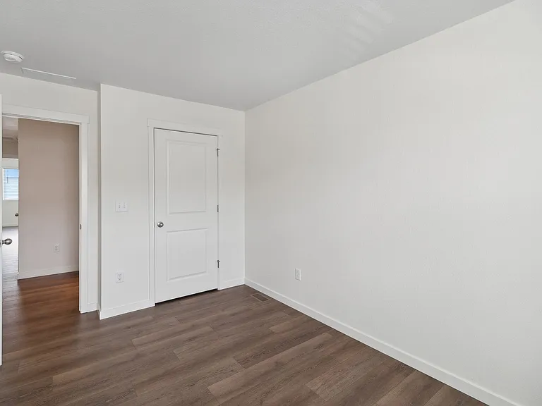 Creekside Townhomes Bedroom