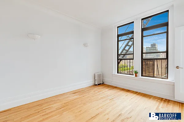 Rented by Barkoff Residential  | media 25