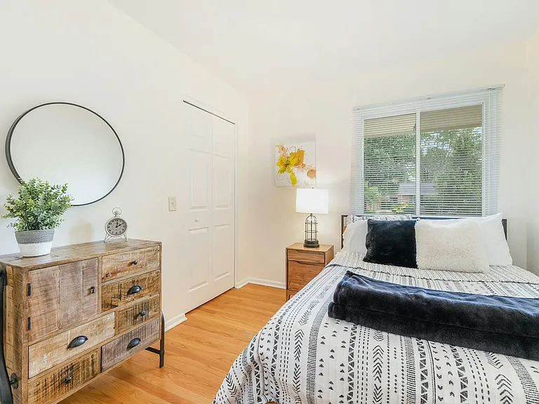 621 Susan Dr — Photo 7