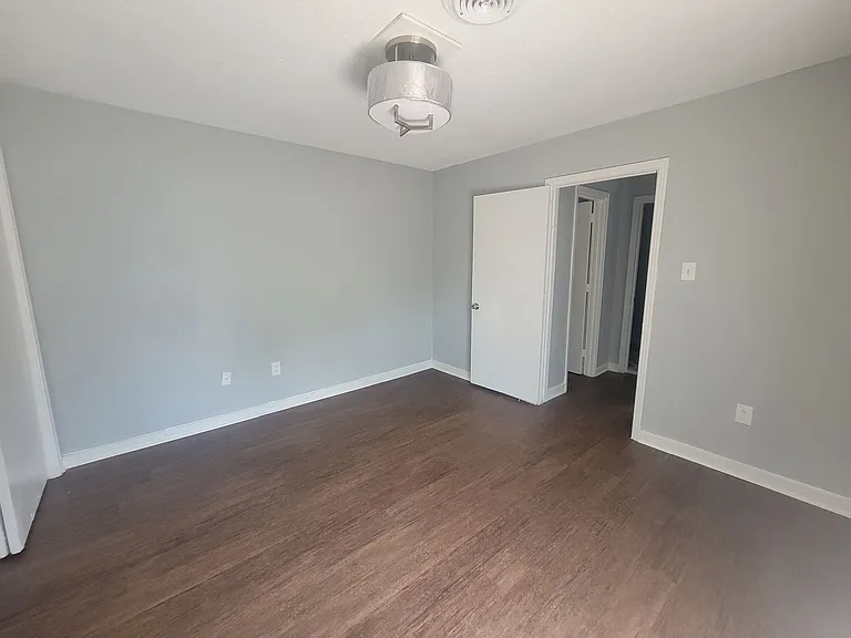 225 W McDowell Rd — Photo 46