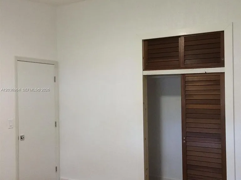 621 SW 64th Way — Photo 9