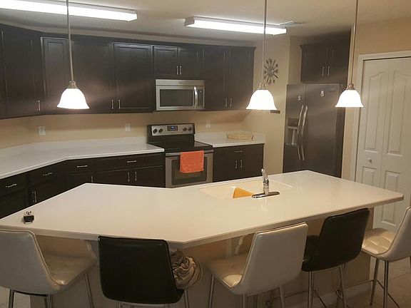 2nd image of 1038 Tourmaline Dr