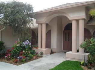 7052 Mill Run Cir, Naples, FL 34109