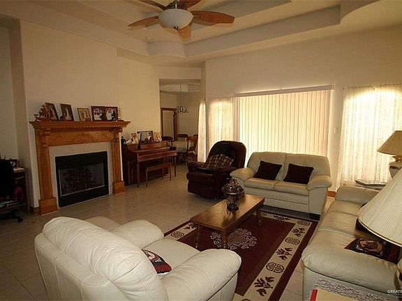 4th image of 1404 Carnelian Dr