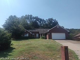 1st image of 3320 Kinross Dr