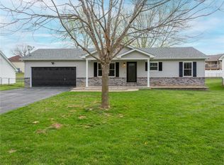 326 Rock Bridge Rd, Villa Ridge, MO 63089