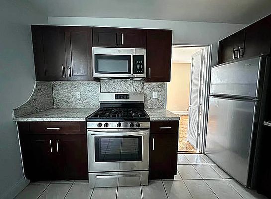 2nd image of 86-70 Midland Pkwy #4H