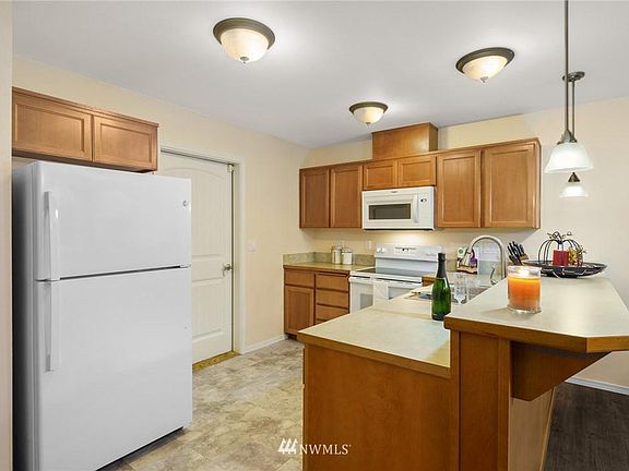 5th image of 16104 123rd Avenue Ct E