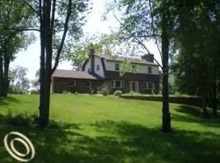 5900 Tall Oak Way, Brighton, MI