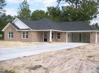 303 Glyn Ct, Hinesville, GA 31313