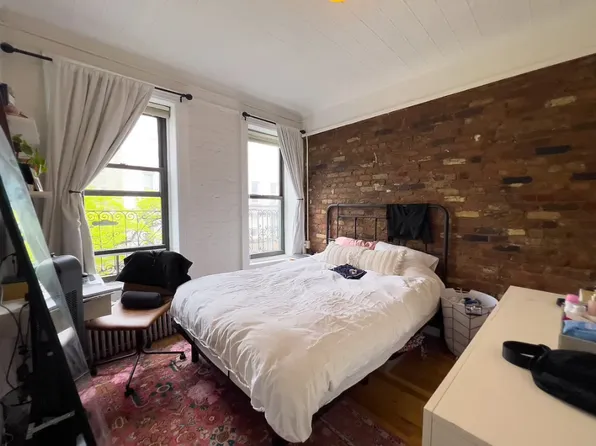 98 Thompson Street 33 image 1 of 7